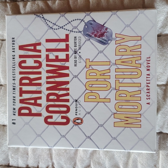 Books on CD #1 Bestsellers - Authors Collins, Roberts and Cornwell - Picture 12 of 16